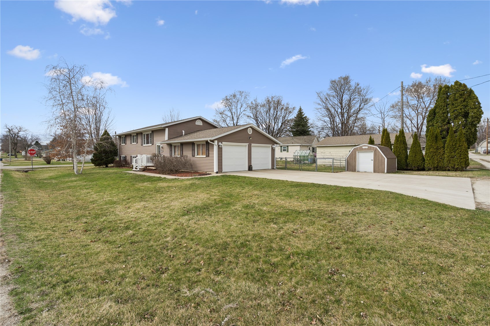 601 E 11th Street Vinton IA 52349