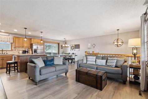 601 E 11th Street Vinton IA 52349