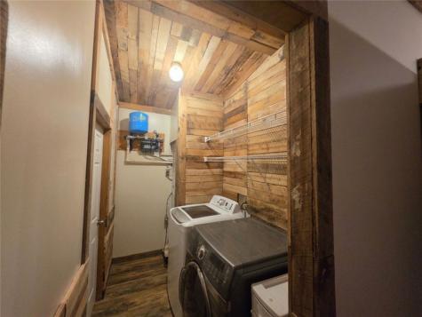 1060 285th Street Tipton IA 52772