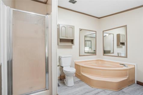 1060 285th Street Tipton IA 52772