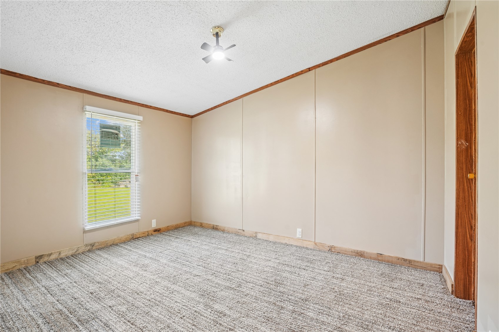 1060 285th Street Tipton IA 52772