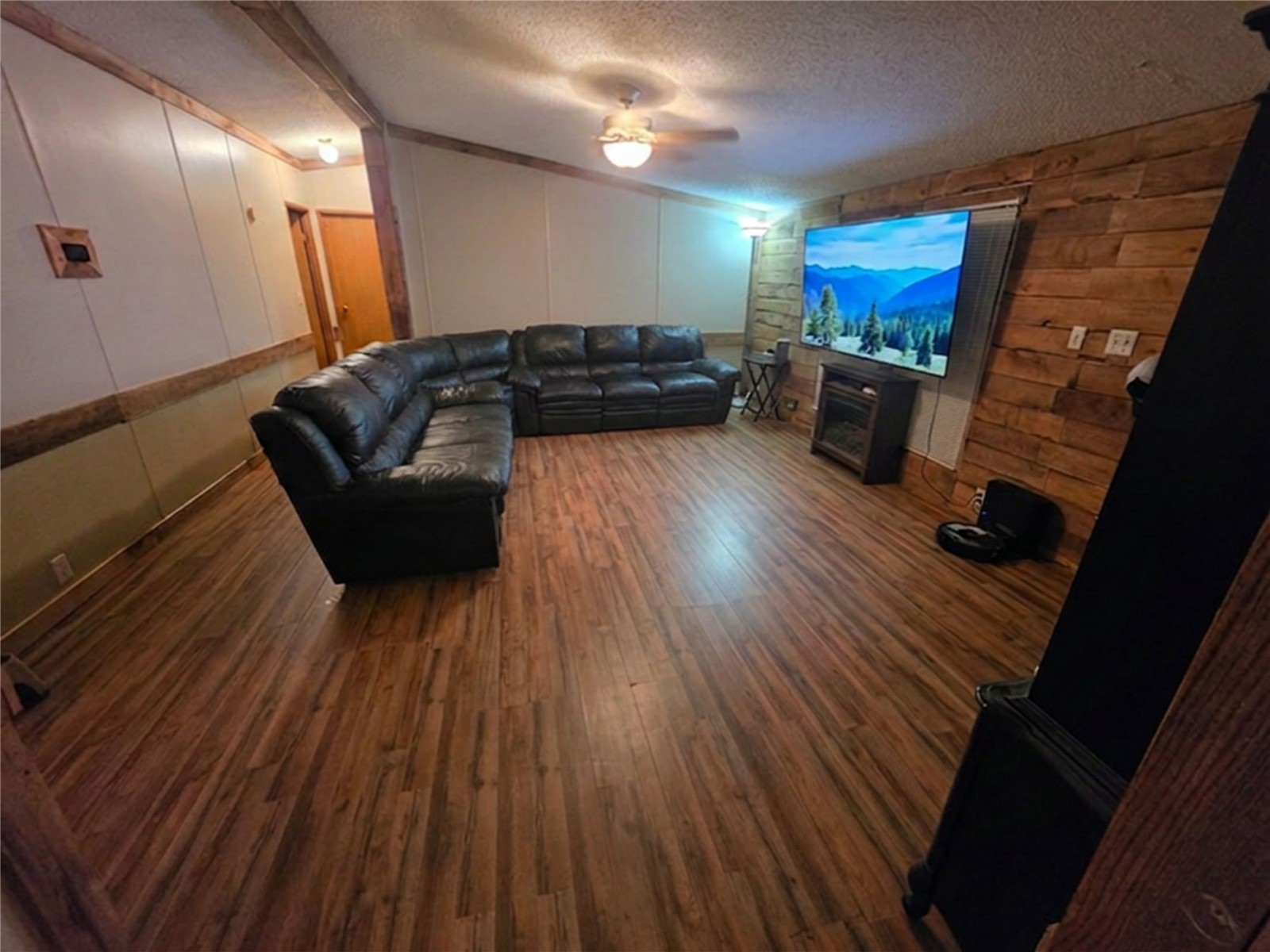 1060 285th Street Tipton IA 52772
