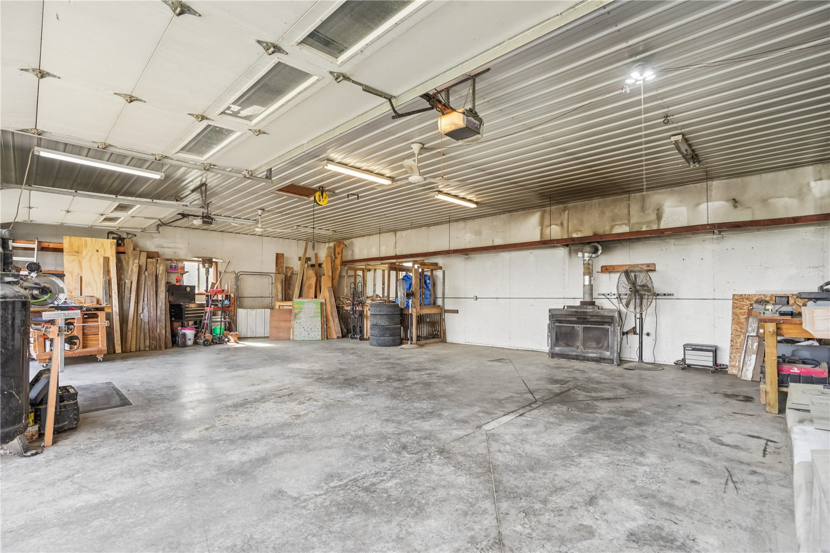 1060 285th Street Tipton IA 52772