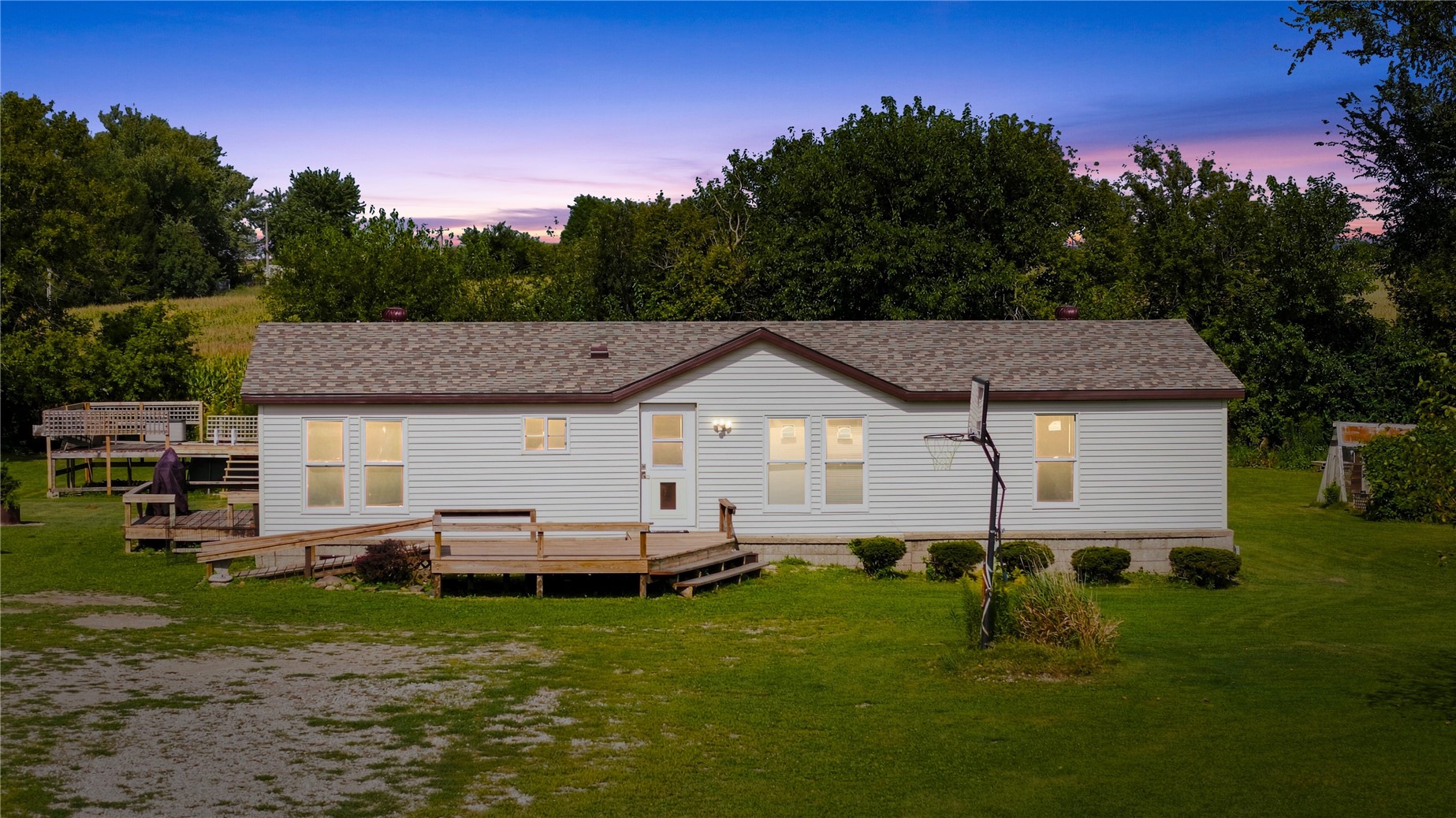 1060 285th Street Tipton IA 52772