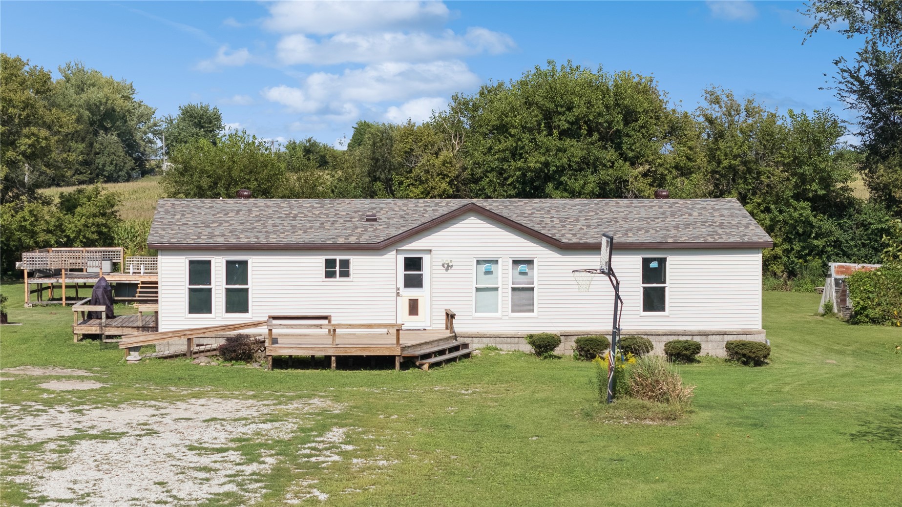 1060 285th Street Tipton IA 52772