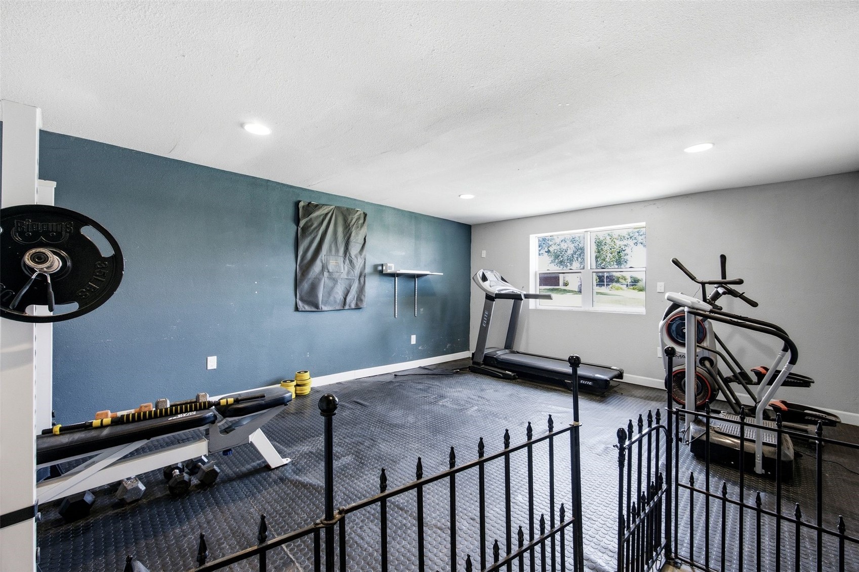 238 N 3rd Avenue Alburnett IA 52202