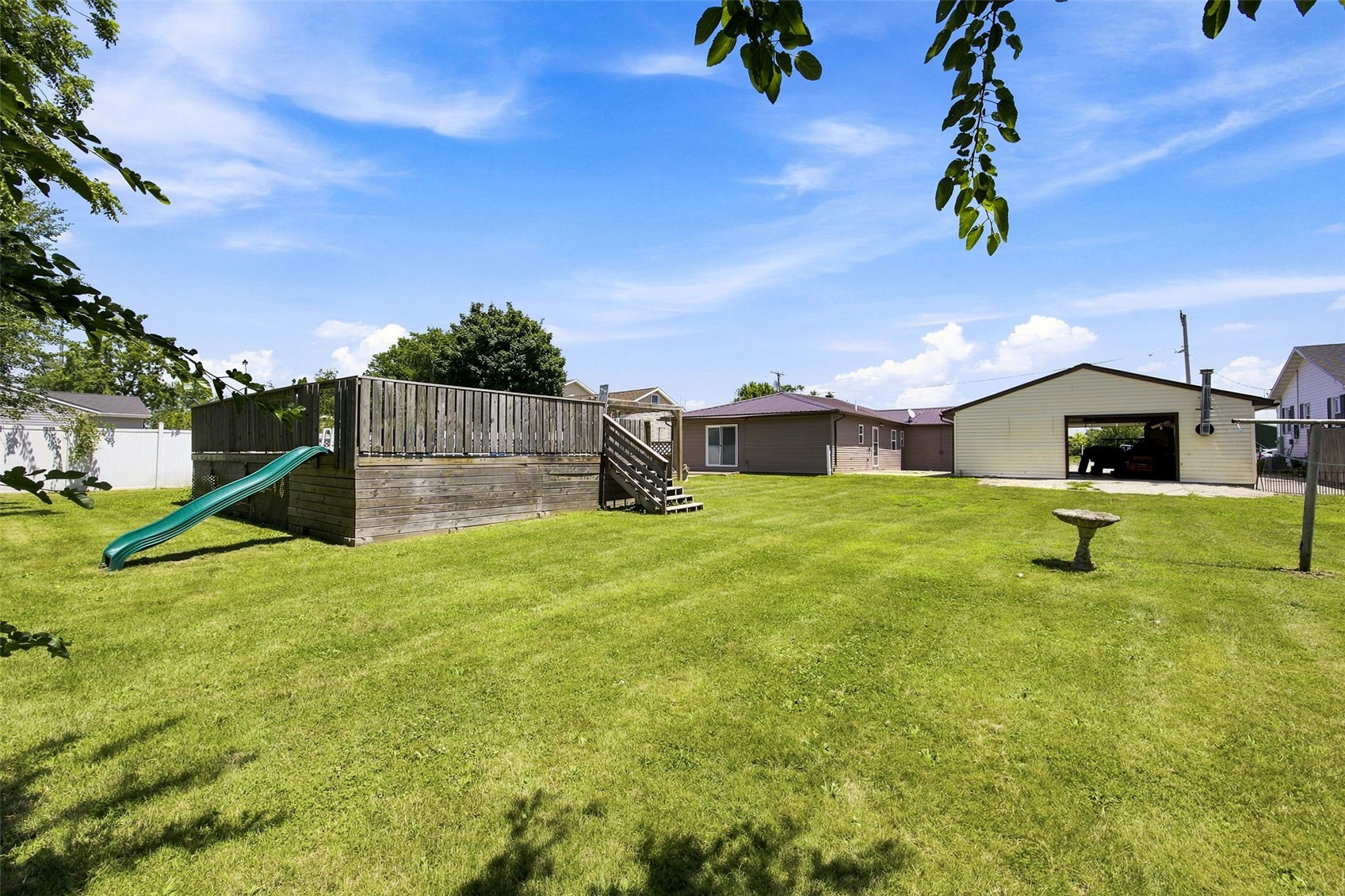 238 N 3rd Avenue Alburnett IA 52202