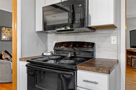 3918 Wenig Road NE Cedar Rapids IA 52402