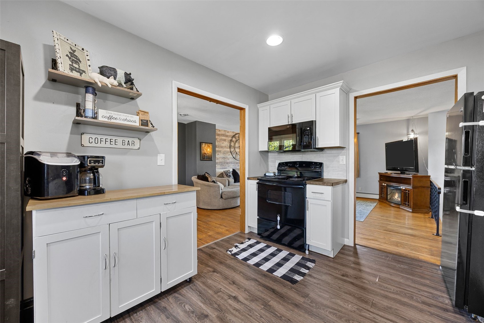 3918 Wenig Road NE Cedar Rapids IA 52402
