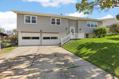 3918 Wenig Road NE Cedar Rapids IA 52402