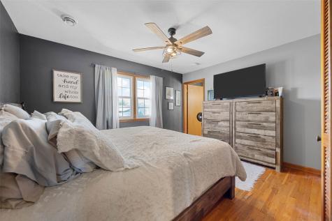3918 Wenig Road NE Cedar Rapids IA 52402