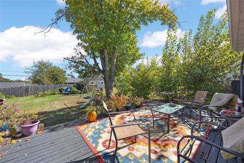 3918 Wenig Road NE Cedar Rapids IA 52402