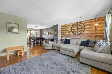 3918 Wenig Road NE Cedar Rapids IA 52402
