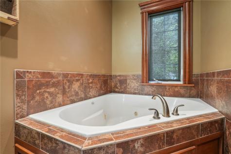 1154 Kettering Road Marion IA 52302