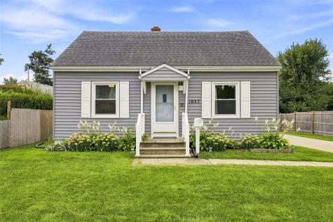 1037 Staub Court NE Cedar Rapids IA 52404