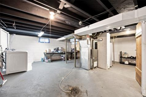 1037 Staub Court NE Cedar Rapids IA 52404