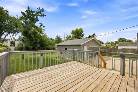 1037 Staub Court NE Cedar Rapids IA 52404