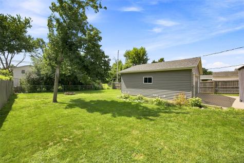 1037 Staub Court NE Cedar Rapids IA 52404