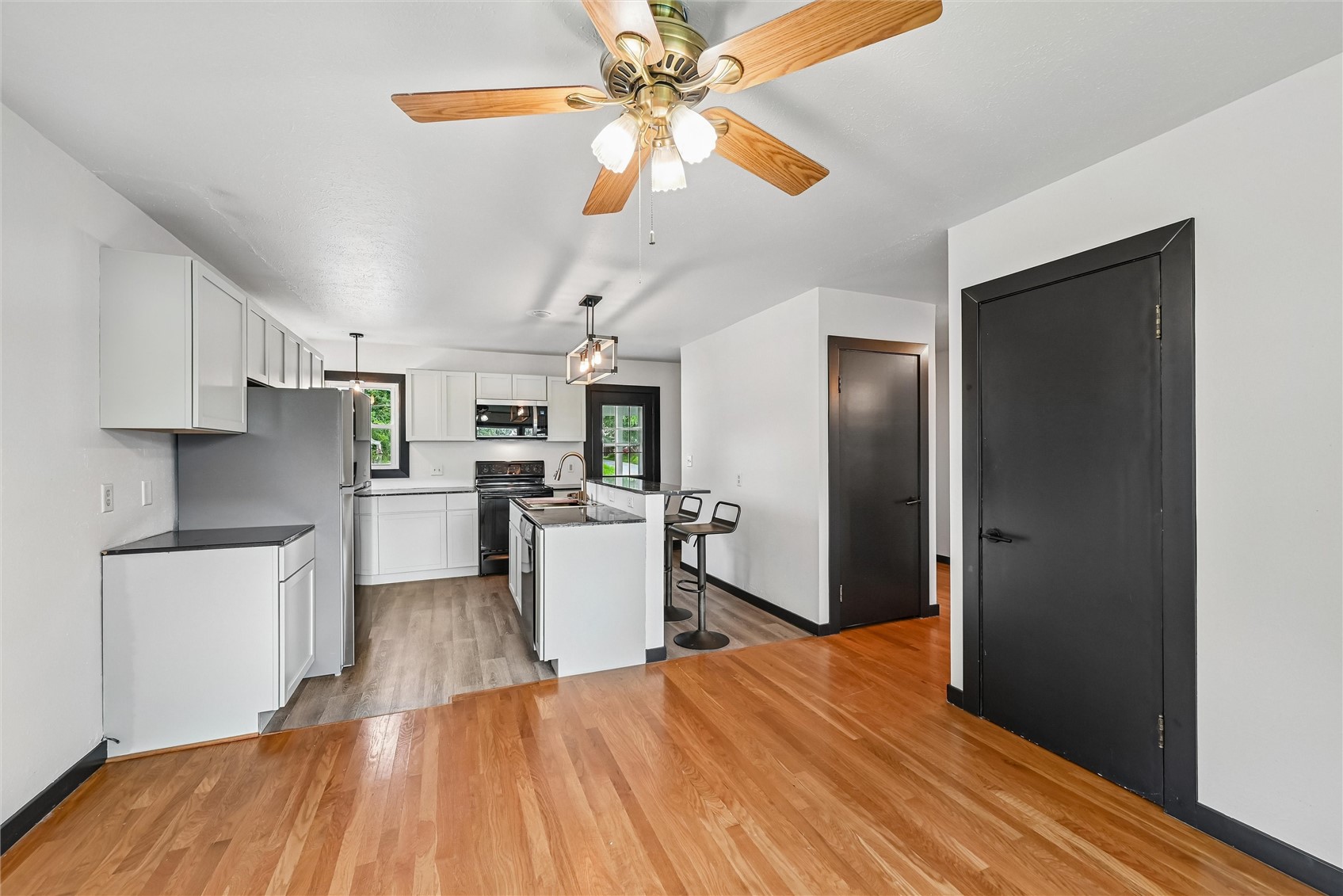 203 E 4th Street Anamosa IA 52205