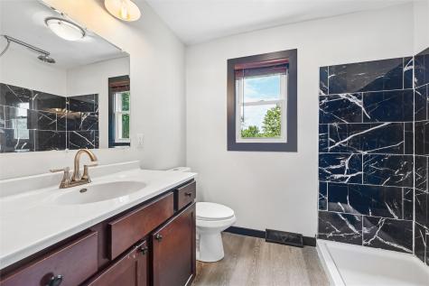 203 E 4th Street Anamosa IA 52205