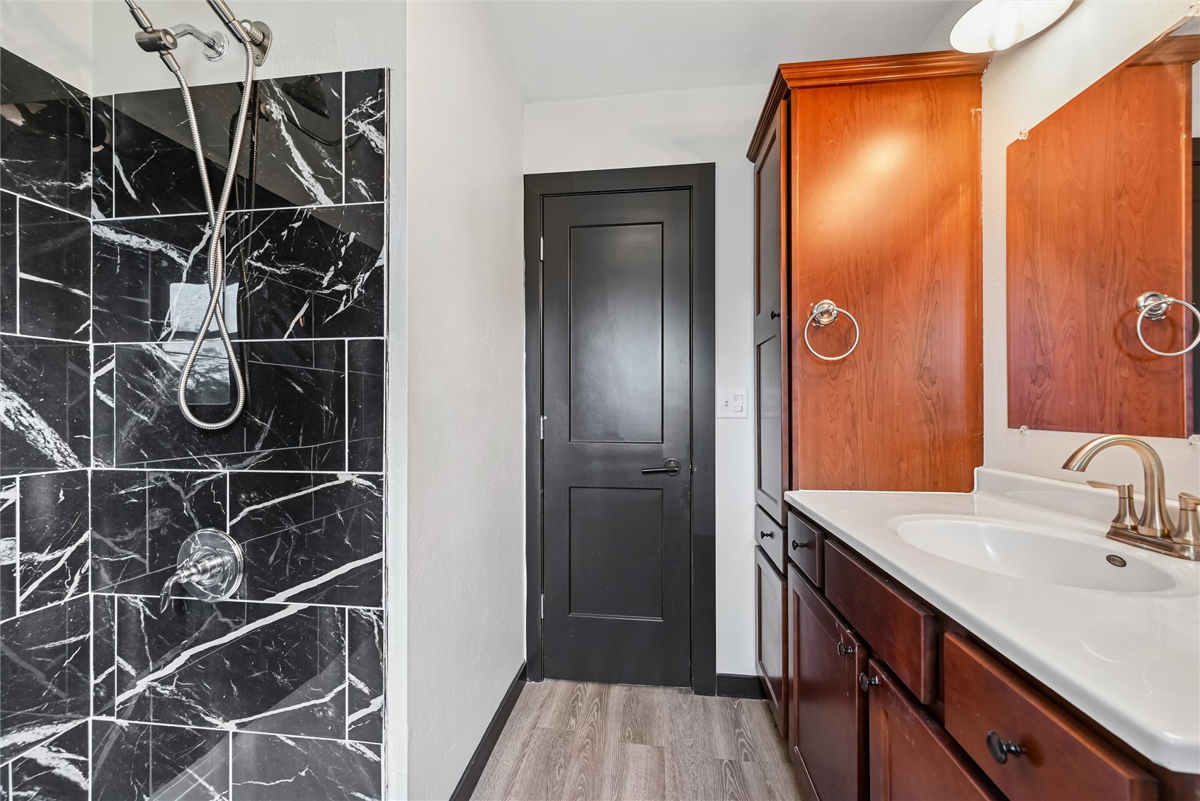 203 E 4th Street Anamosa IA 52205