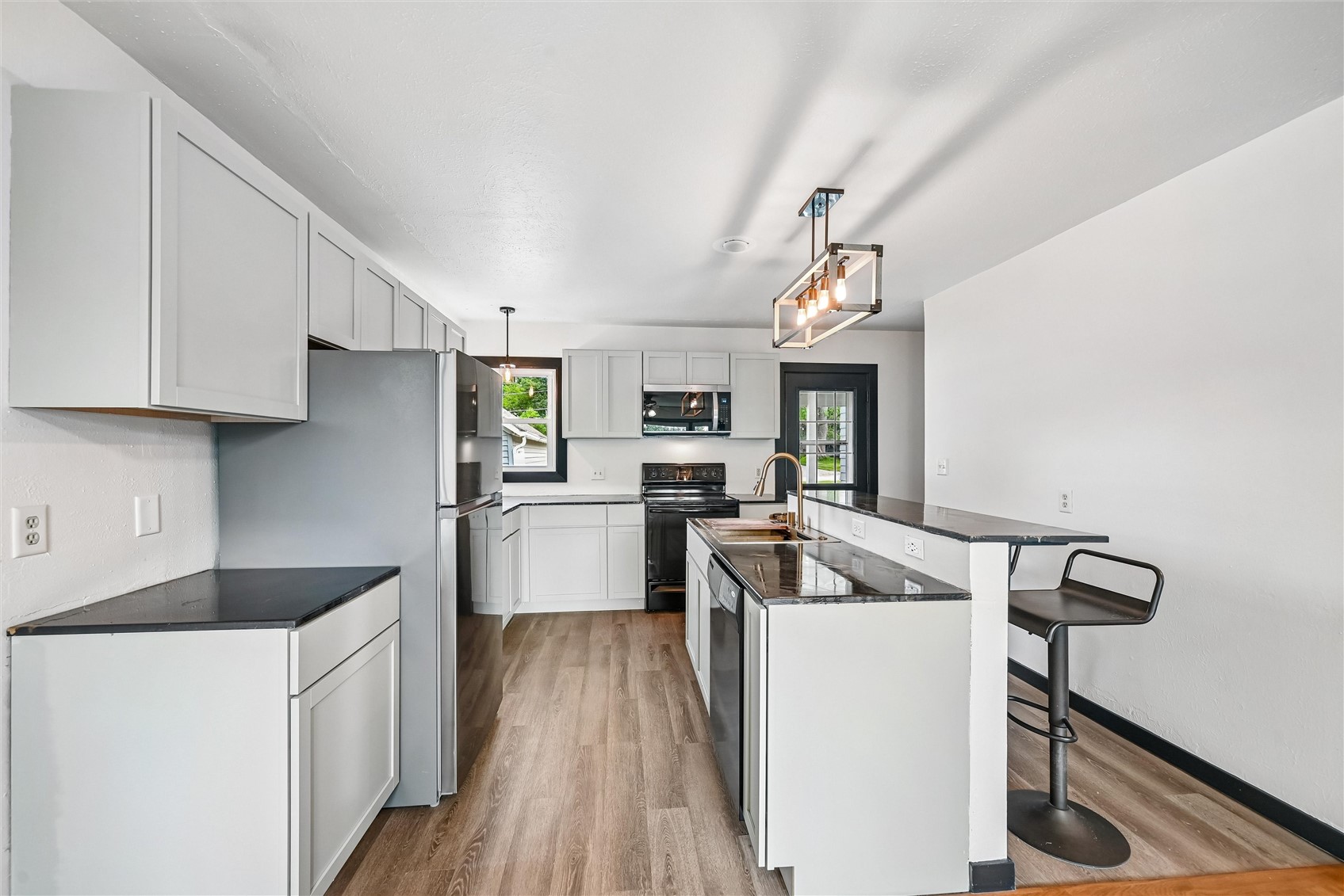 203 E 4th Street Anamosa IA 52205