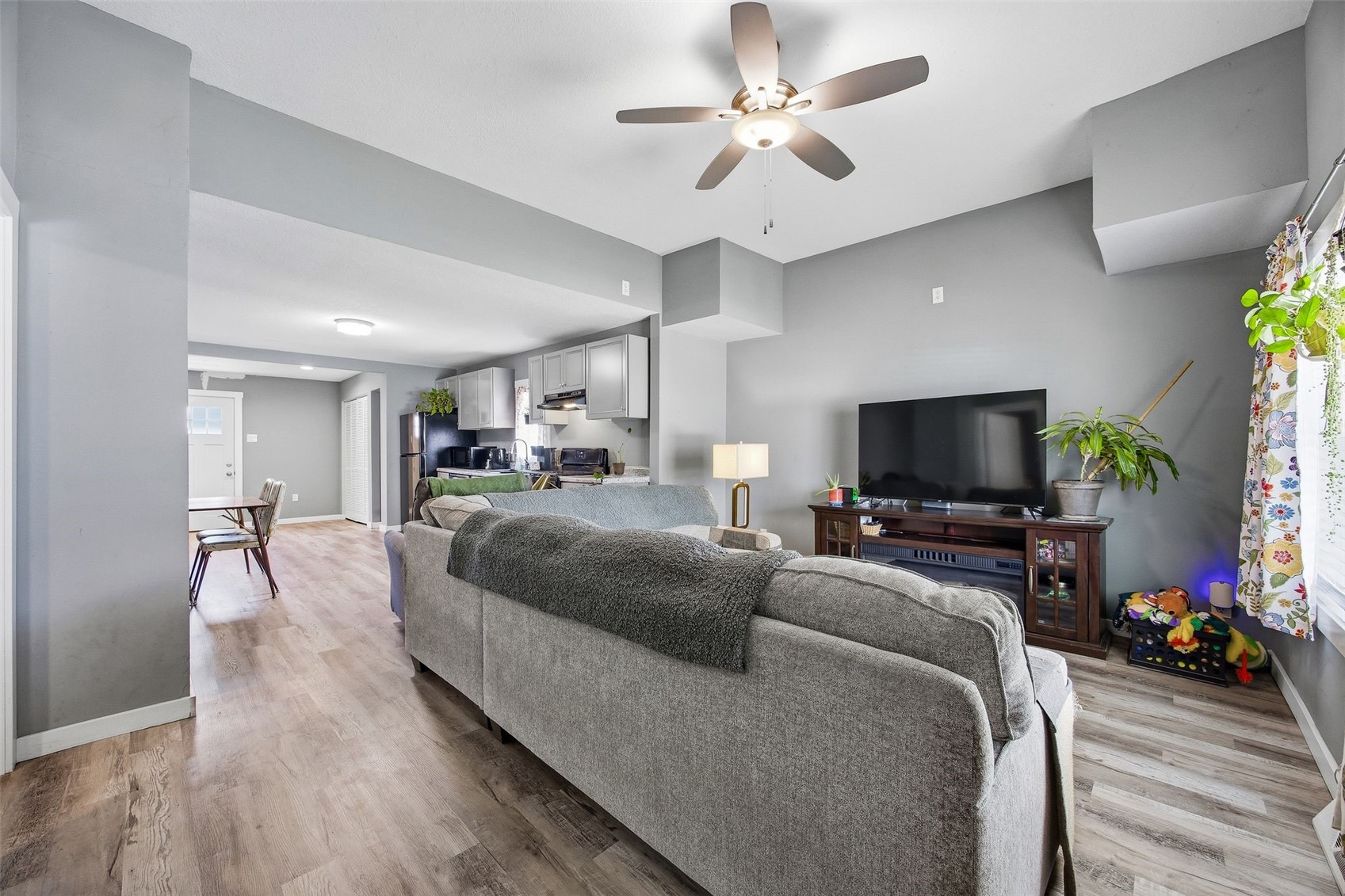 826 10th Street SW Cedar Rapids IA 52404