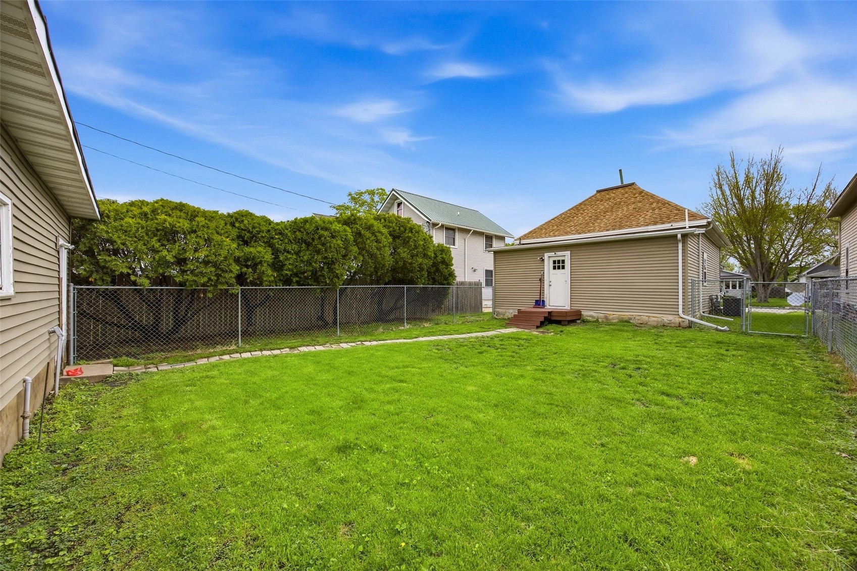 826 10th Street SW Cedar Rapids IA 52404