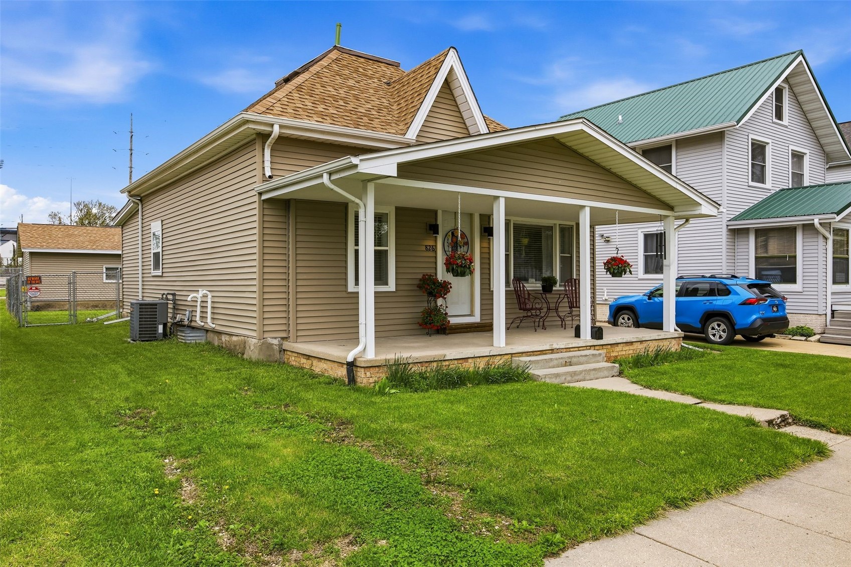 826 10th Street SW Cedar Rapids IA 52404