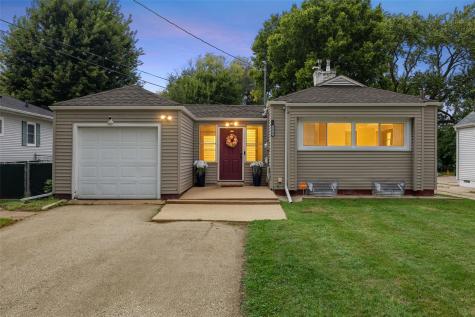 1828 W 6th Street Waterloo IA 50702