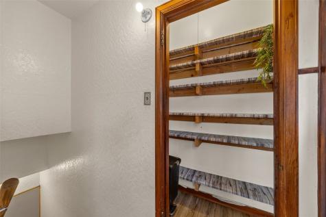 1828 W 6th Street Waterloo IA 50702