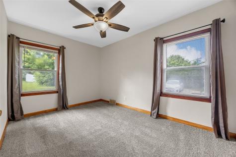 1828 W 6th Street Waterloo IA 50702