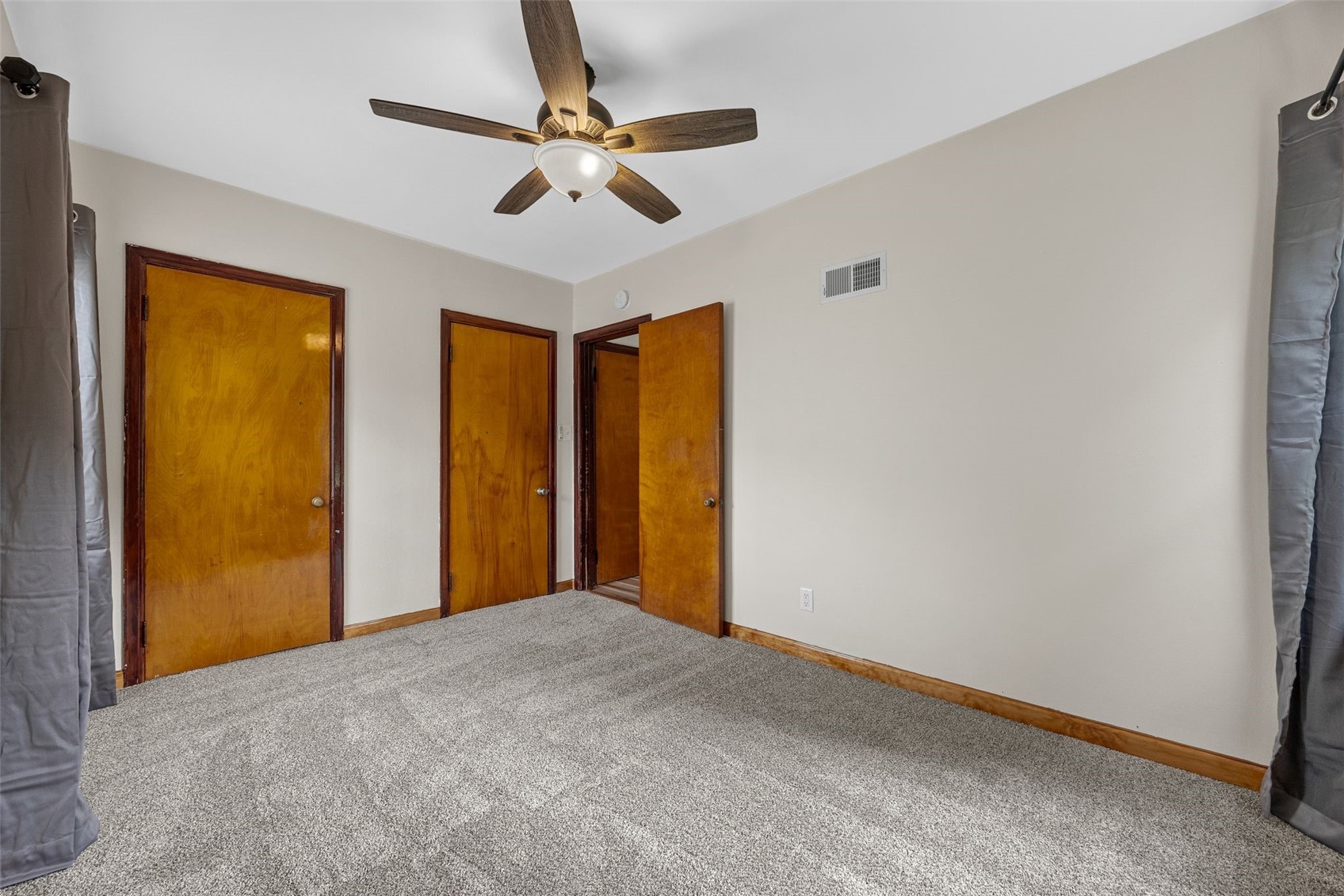 1828 W 6th Street Waterloo IA 50702