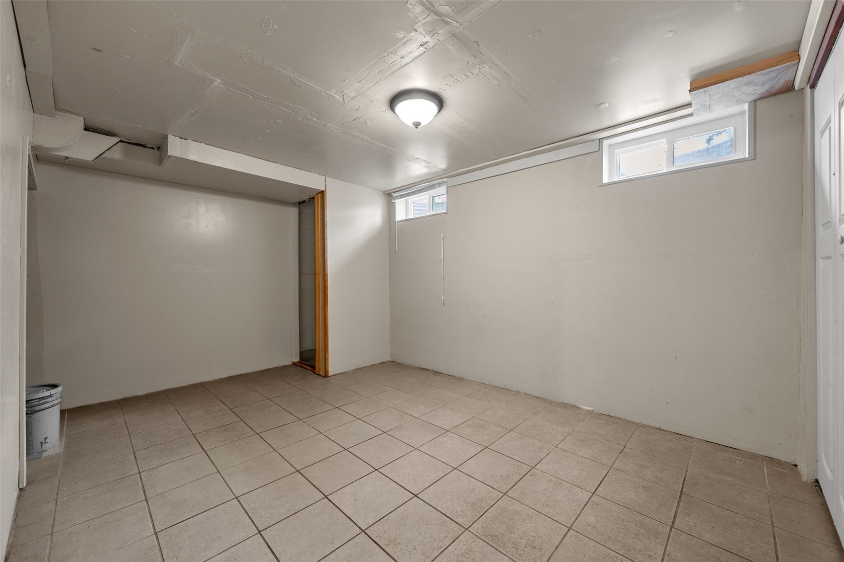 1828 W 6th Street Waterloo IA 50702