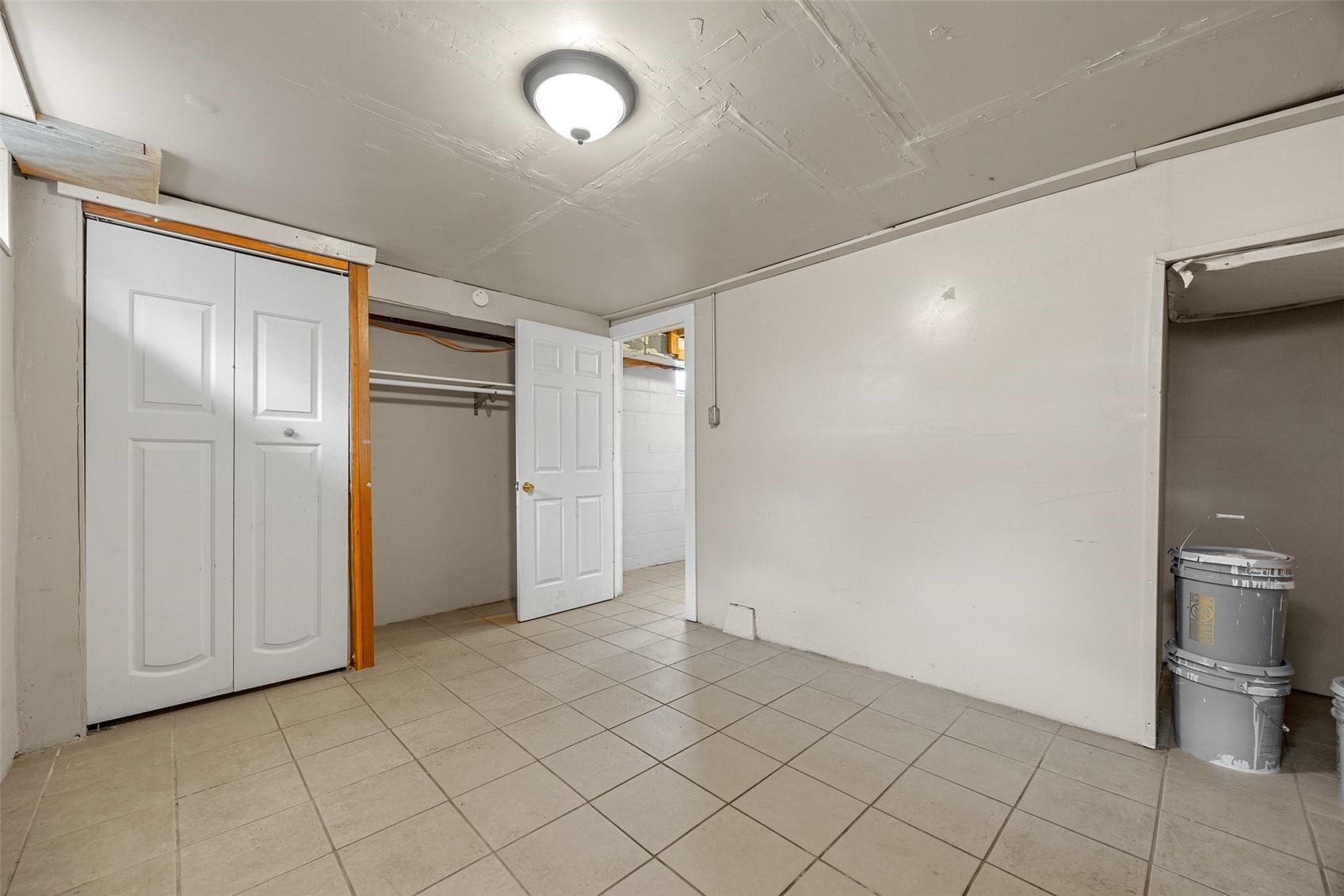 1828 W 6th Street Waterloo IA 50702