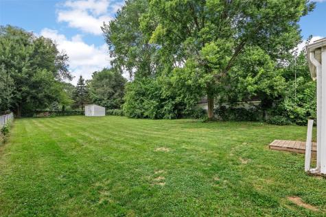 1828 W 6th Street Waterloo IA 50702