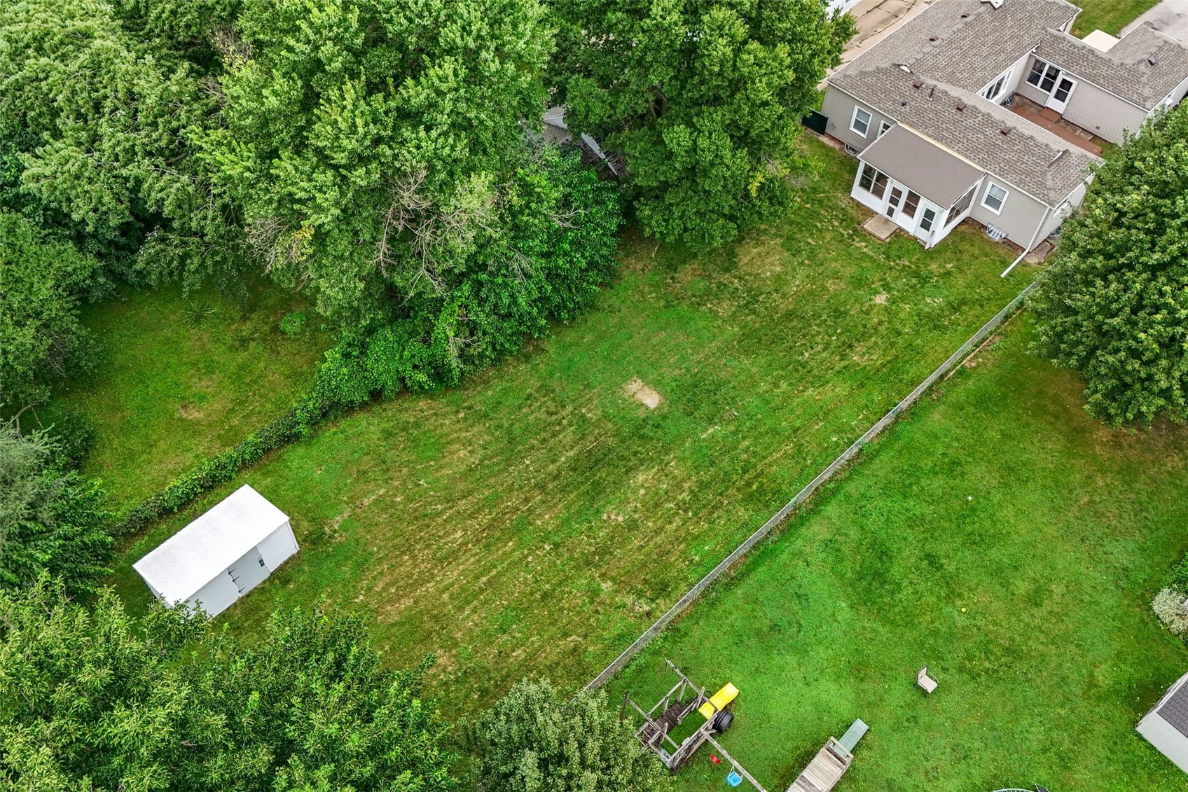 1828 W 6th Street Waterloo IA 50702