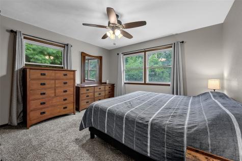 2179 Coldstream Avenue NE Cedar Rapids IA 52402