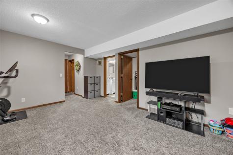 2179 Coldstream Avenue NE Cedar Rapids IA 52402