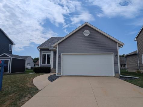 2940 Oxford Street Marion IA 52302