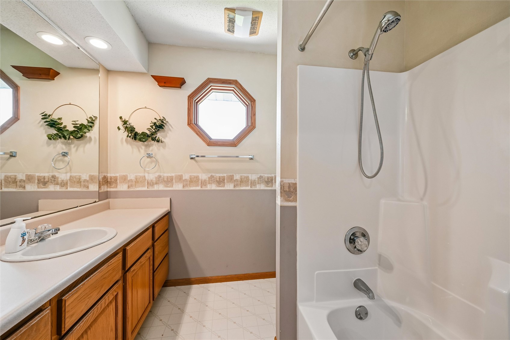 2940 Oxford Street Marion IA 52302