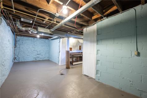 3122 Carroll SE Cedar Rapids IA 52403