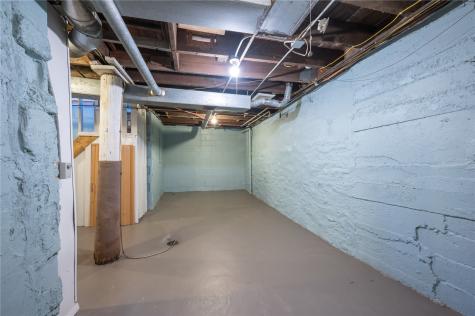 3122 Carroll SE Cedar Rapids IA 52403
