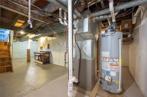 3122 Carroll SE Cedar Rapids IA 52403