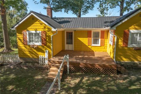 3122 Carroll SE Cedar Rapids IA 52403