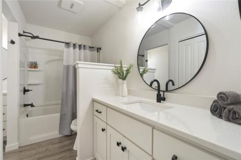 1240 Esther Court Iowa City IA 52240