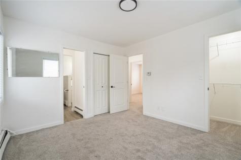 1240 Esther Court Iowa City IA 52240
