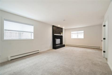 1240 Esther Court Iowa City IA 52240