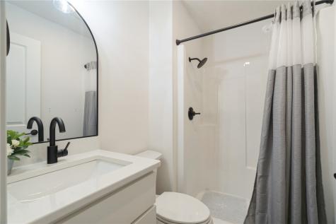 1240 Esther Court Iowa City IA 52240
