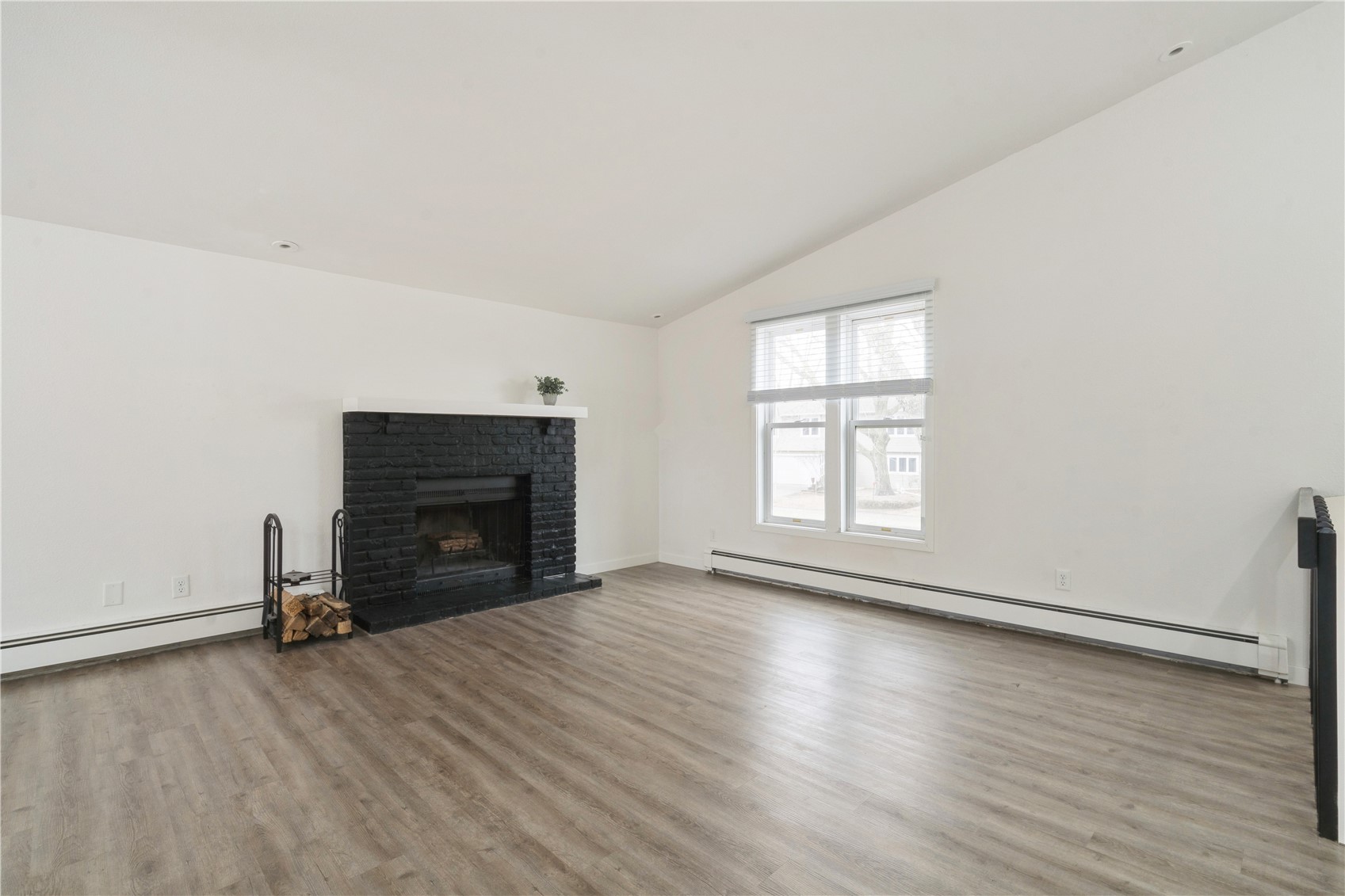 1240 Esther Court Iowa City IA 52240